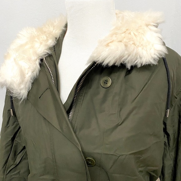 Theory Parka in Forest Green - Picture 5 of 7